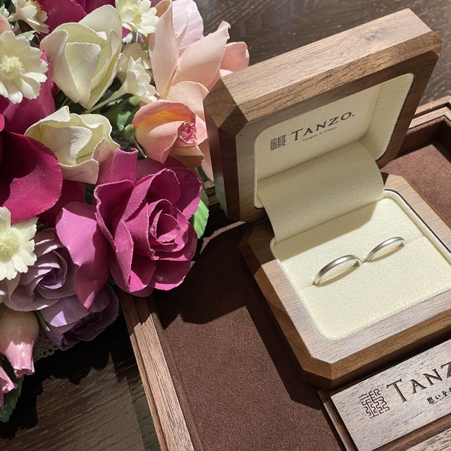 【TANZO.(鍛造指輪)の口コミ】 サイズも指輪の太さも相談に乗ってもらえました。艶消しのデザインにした…