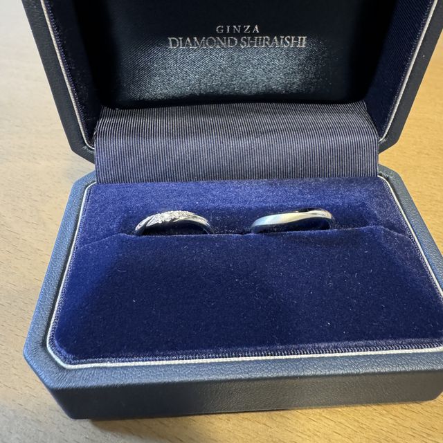 【銀座ダイヤモンドシライシの口コミ】 シンプルな指輪をはじめはさがしていました。
いろいろなタイプを試着して…