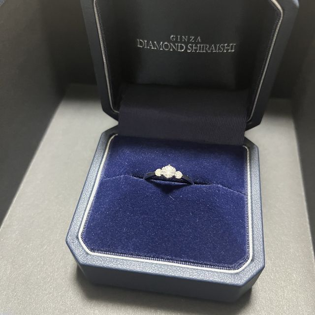 【銀座ダイヤモンドシライシの口コミ】 全てダイヤモンドの選択からデザインまでオーダーしたので
理想通り、また…
