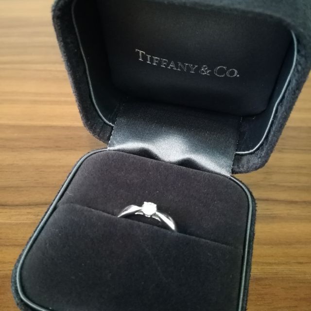 【ティファニー(Tiffany & Co.)の口コミ】 やはり有名ブランドだけあって高級感もあり、つけ心地も断然良かったです…
