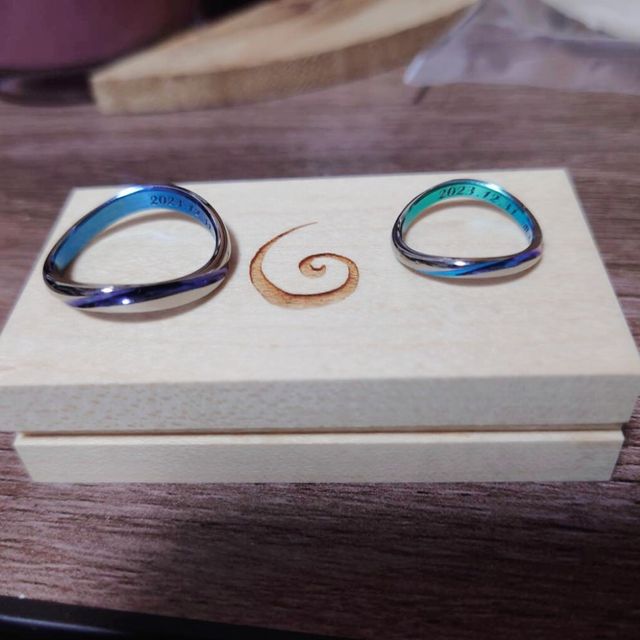 【SORA(ソラ)の口コミ】 自分の好きなグラデーション色や形で頼めるところ。着用時は手のひらと手…