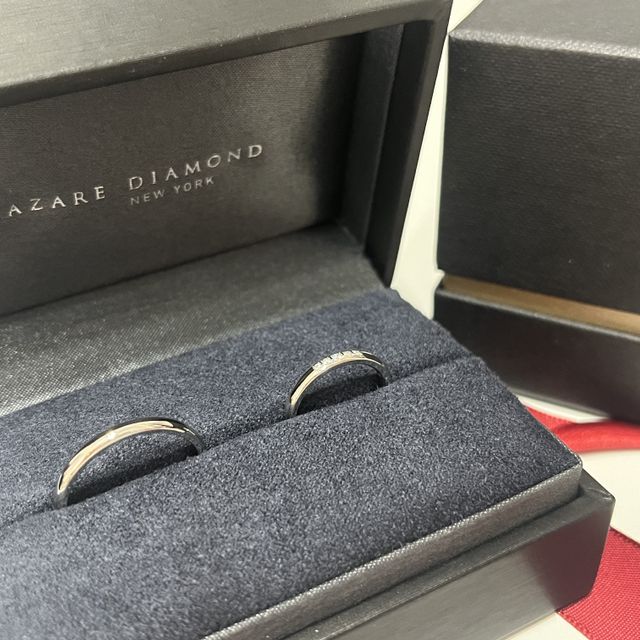 【ラザール ダイヤモンド(LAZARE DIAMOND)の口コミ】 デザインはシンプルかつ、ダイヤモンドの輝きも感じられ、着け心地も良い…