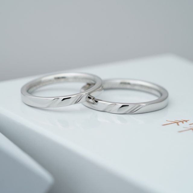 【THREE TREES(スリーツリーズ)の口コミ】 自分たちが作りたいと思ったデザインの指輪を作れるので、
世界に一つだけ…