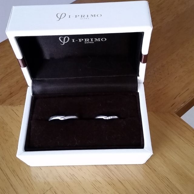 【アイプリモ(I-PRIMO)の口コミ】 実際に自分の指につけてみて、きれいに見えるデザインであったこと。
対応…