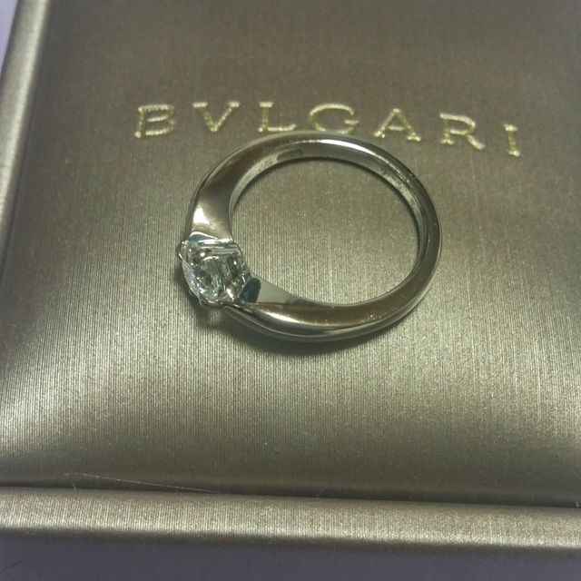 【ブルガリ(BVLGARI)の口コミ】 ソリティアリングを希望していていました。BVLGARIは派手だという先入観が…