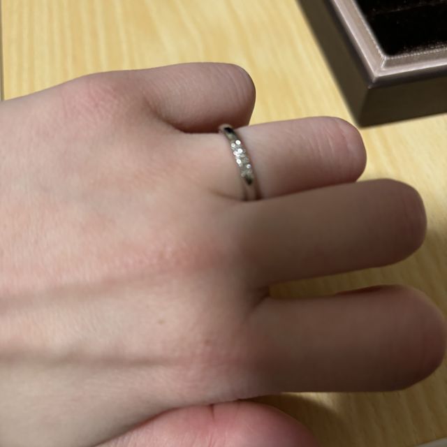 【アイプリモ(I-PRIMO)の口コミ】 着け心地が良くてシンプルなデザインで飽きもこないと思い選びました。ダ…