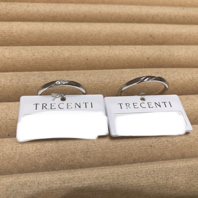 【TRECENTI(トレセンテ)の口コミ】 ラインメレ(中央のウェーブした複数の小さいダイヤモンド)の横幅が他の店…