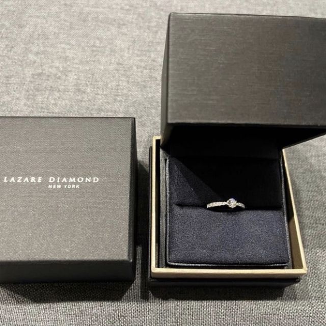 【ラザール ダイヤモンド(LAZARE DIAMOND)の口コミ】 指輪のデザインがとても良く、可愛いかったため購入しました。
店員さんの…