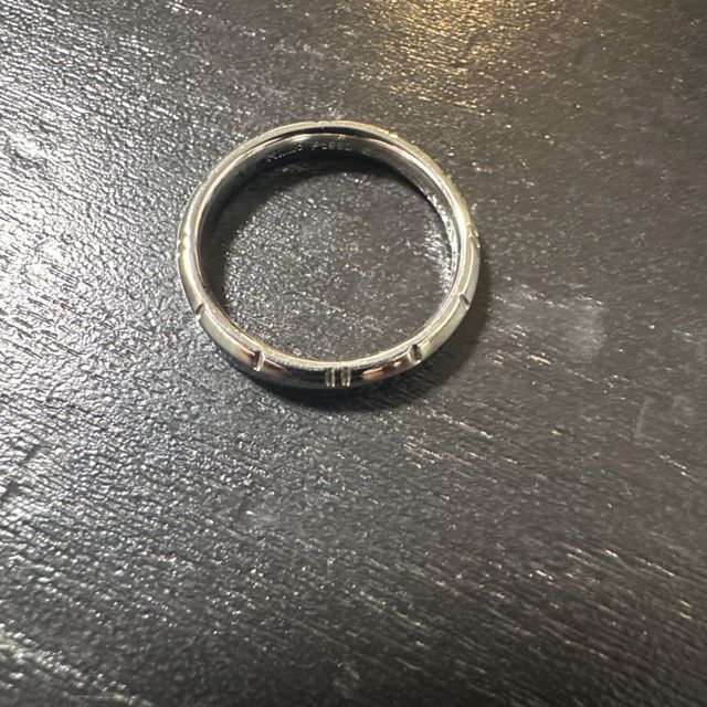 【ケイウノ ブライダル(K.UNO BRIDAL)の口コミ】 シンデレラをモチーフに文字盤のイメージで作成していただきました。指輪…