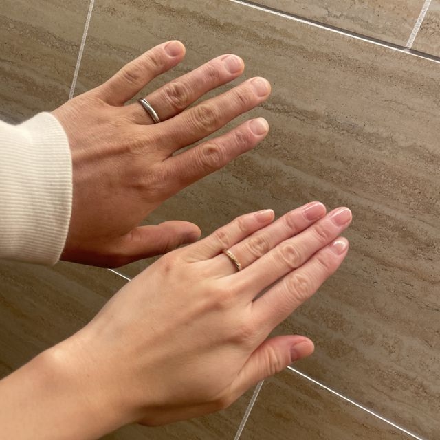 【4℃ BRIDAL(ヨンドシーブライダル)の口コミ】 結婚指輪で人気のある有名ブランドも見てまわりましたが、あまり自分には…