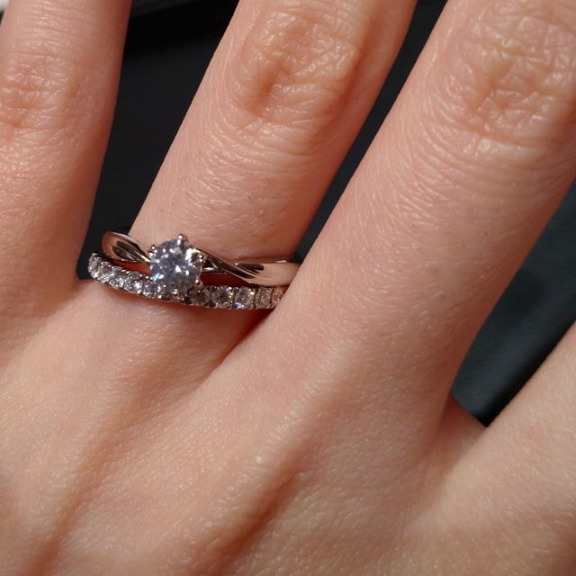 【ラザール ダイヤモンド(LAZARE DIAMOND)の口コミ】 やはりダイヤモンドの輝きが格段でした！
誰がみても綺麗、まばゆい、と感…