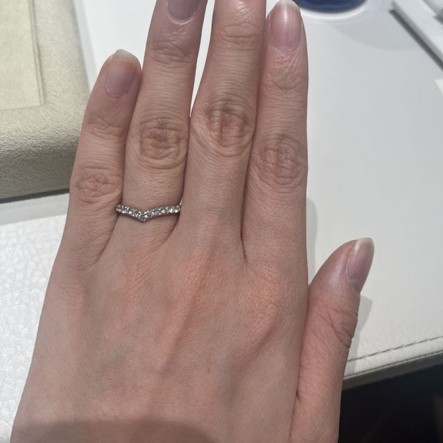 【和光ブライダルブティックギンザの口コミ】 ダイヤモンド付きで、ゴージャスなのものが良かったのでこの結婚指輪を最…