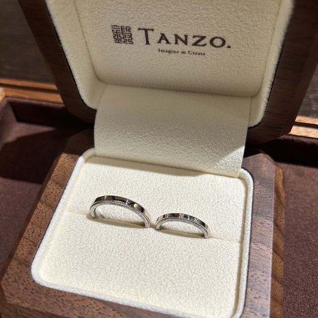 【TANZO.(鍛造指輪)の口コミ】 決め手はフルオーダーメイドなので特には無い。
自分が作りたいとイメージ…
