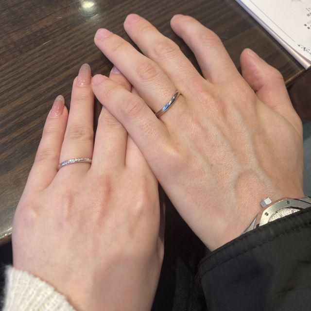 【ケイウノ ブライダル(K.UNO BRIDAL)の口コミ】 シンデレラシリーズのデザインで裏側にガラスの靴の刻印が入るのもグッと…