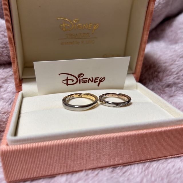 【ケイウノ ブライダル(K.UNO BRIDAL)の口コミ】 二人ともベイマックスが好きなので内側に刻印して頂きました。2人だけでの…