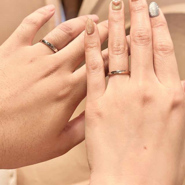 【ケイウノ ブライダル(K.UNO BRIDAL)の口コミ】 二人ともベイマックスが好きなので内側に刻印して頂きました。2人だけでの…