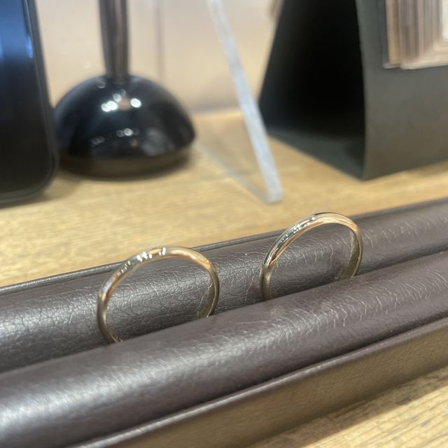 【ringram(リングラム)の口コミ】 かなりシンプルなデザインを希望していた為、自分達の要望に合わせて不要…