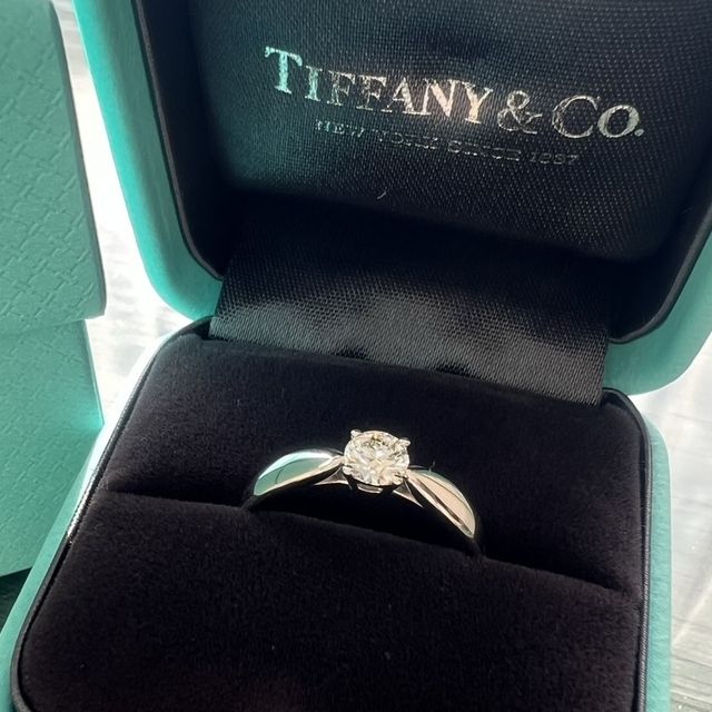 【ティファニー(Tiffany & Co.)の口コミ】 ティファニー ハーモニー ラウンド ブリリアント エンゲージメント リング…