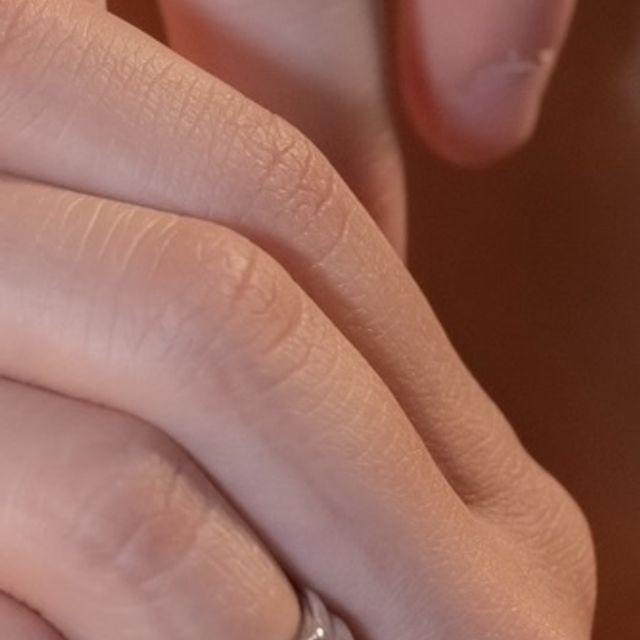 【ティファニー(Tiffany & Co.)の口コミ】 一見、とってもシンプルなのですが、シンプルな中にも一粒のダイヤモンド…