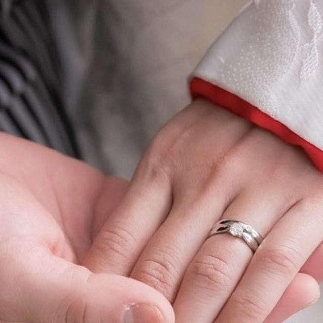 【ティファニー(Tiffany & Co.)の口コミ】 一見、とってもシンプルなのですが、シンプルな中にも一粒のダイヤモンド…