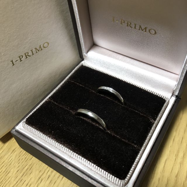【アイプリモ(I-PRIMO)の口コミ】 他の指輪と比べて着け心地、シンプルかつ綺麗で迷いなくこの指輪にしまし…