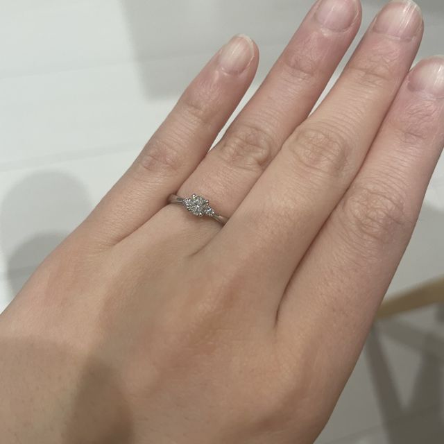 【LEGAN(レガン)の口コミ】 ピンクダイヤモンド、ブルーダイヤモンド、ホワイトダイヤモンドの三つを…