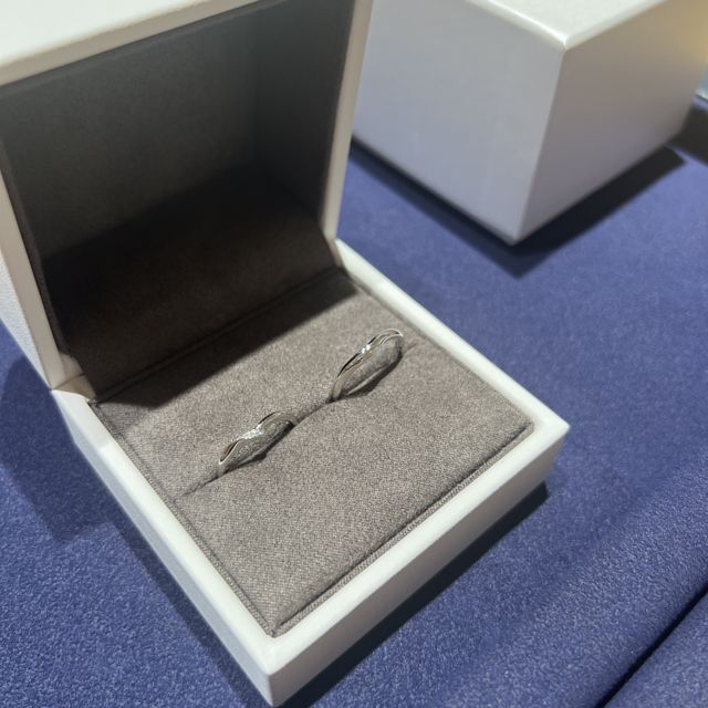 【TOWA(永遠)の口コミ】 シンプルなデザインとダイヤのキラキラした指輪がとても綺麗で惹かれまし…