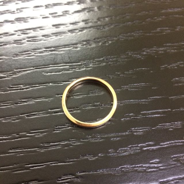 【ヴァン クリーフ＆アーペル(Van Cleef & Arpels)の口コミ】 前もって品定めをして今回、実際に店舗で3件試着しました。
一件目にこの…