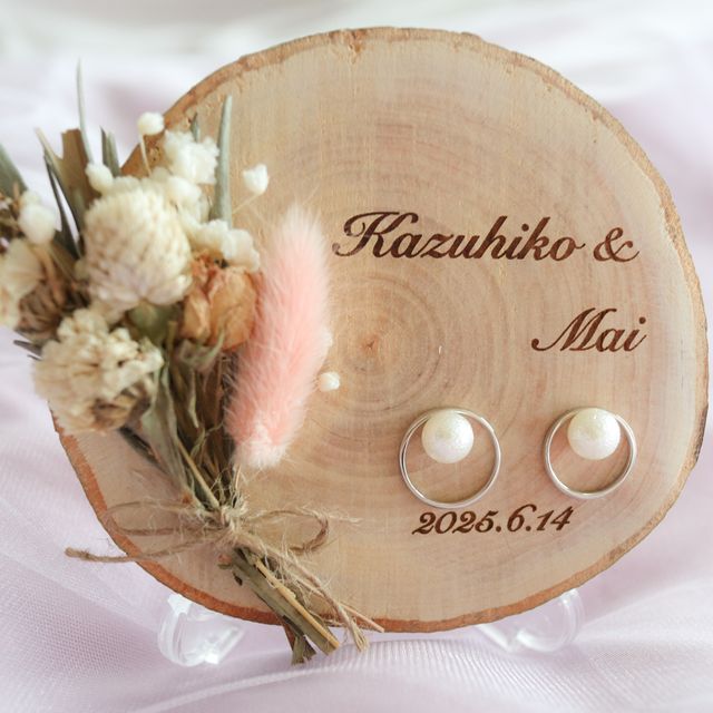 【ヴァンドーム青山(VENDOME AOYAMA)の口コミ】 ストレートですが、
ダイヤモンドが斜めのカットに入っている為指がとても…