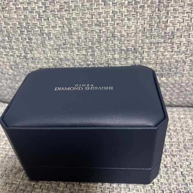 【銀座ダイヤモンドシライシの口コミ】 結婚指輪なので毎日付けることができて、どんな服装やシーンでも合うデザ…