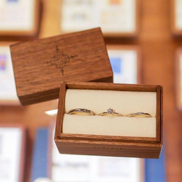 【PORTADA(ポルターダ)の口コミ】 私たちが気に入ったのはノクターンという種類で、男性用はピカピカしすぎ…