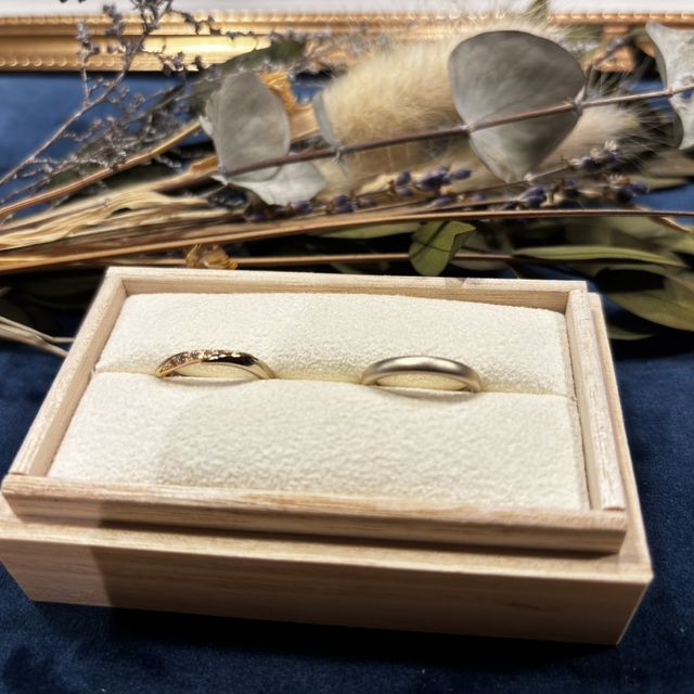 【atelier CraM(アトリエ クラム)の口コミ】 自分たちで作ることのできる指輪が沢山ありました。今回はセミオーダーで…