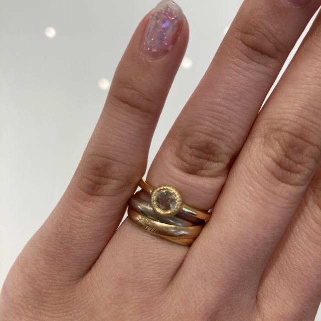 【birds(バーズ)の口コミ】 1つ石のタイプですが、婚約指輪感が良い意味でなく普段使いしやすいとおも…