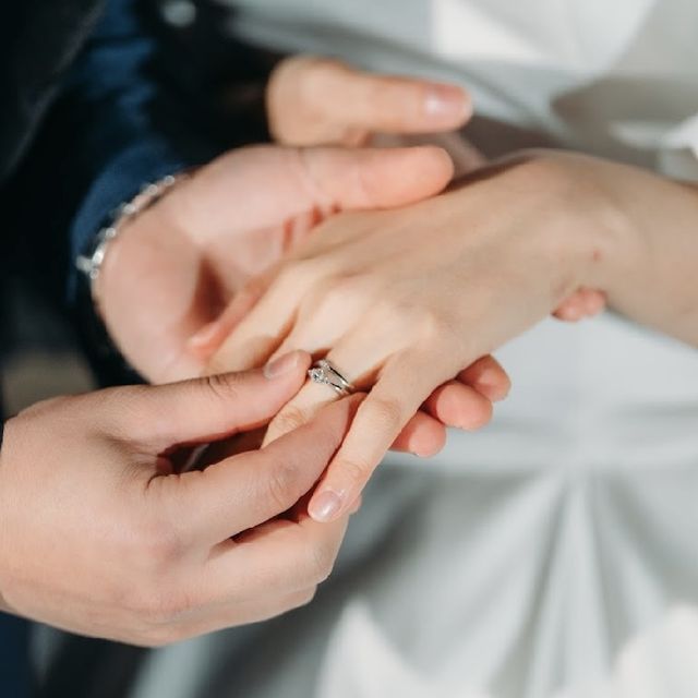 【ジュエリーツツミ(JEWELRY TSUTSUMI)の口コミ】 セットリングがいいなと思っていました。婚約指輪がツツミだったので、指…