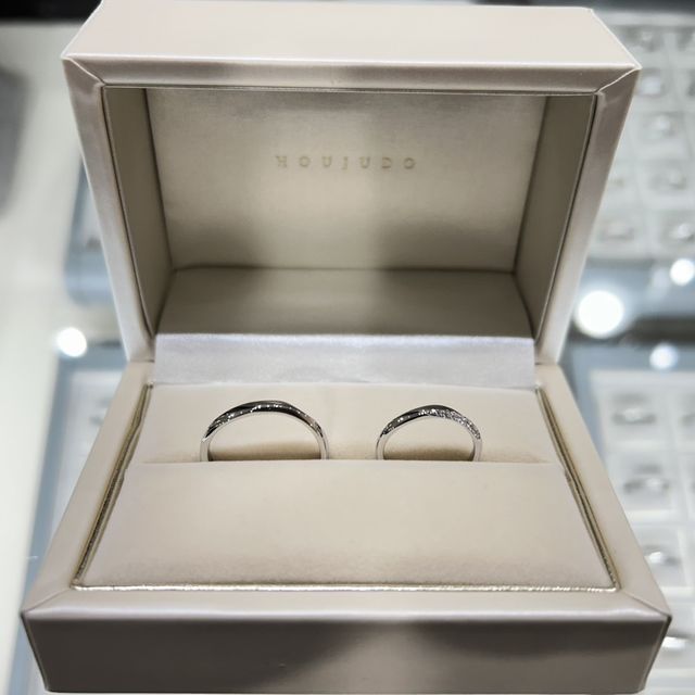 【宝寿堂(ほうじゅどう)の口コミ】 普段着から正装まで日常のあらゆる場面に馴染めるようなシンプルなデザイ…