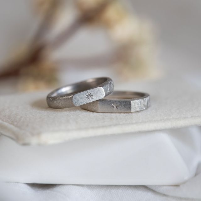 【Cayof(カヨフ)の口コミ】 印台部分の縁を丸めと四角にすることによって、可愛らしさと力強さを表現…