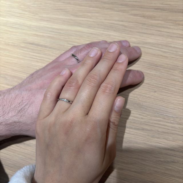 【COEUR D'OR(クゥドール)の口コミ】 デザインはとてもシンプルでつけやすいです。たくさんの種類を見て最後の…