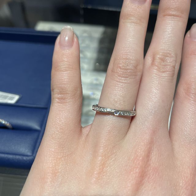 【銀座ダイヤモンドシライシの口コミ】 何が好きかを探る段階でした。多く種類があるので、色々な形状のものを試…