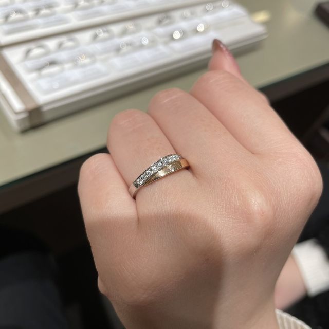 【アイプリモ(I-PRIMO)の口コミ】 周りの人と被るのが嫌だったけど、デザインが個性的なので他と被りがない
…