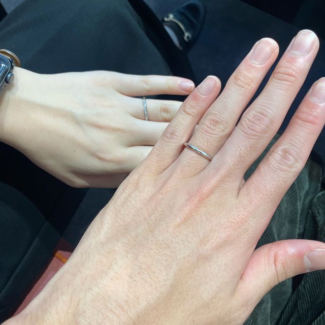 【YUKA HOJO(ユカホウジョウ)の口コミ】 ツイストが全面に施されており、どの角度からみても綺麗に見えます。
他と…