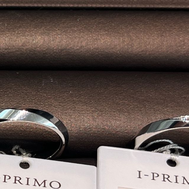 【アイプリモ(I-PRIMO)の口コミ】 婚約指輪との相性と、単独でも存在感のあるデザインを探していました。　…