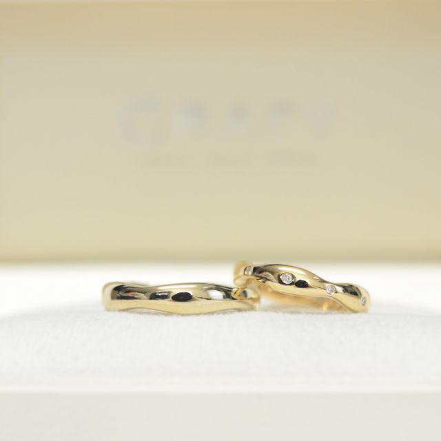 【CRAFY(クラフィ)の口コミ】 自分の理想のデザインで作れて、世界に一つだけの形の指輪なので愛着が湧…