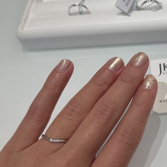 【JKPLANET(JKプラネット)の口コミ】 v字ラインが良いことを最初に伝えました。何個か候補を持ってきていただけ…