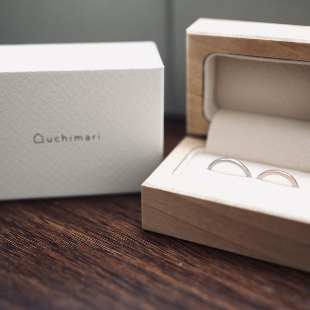 【uchimari(ウチマリ)の口コミ】 付け心地もデザインのように優しく、指にフィットします。
デザインは、自…