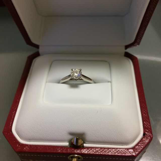 【カルティエ(Cartier)の口コミ】 夫に選んできめてもらったので、決め手はわかりません。夫は中途半端なブ…