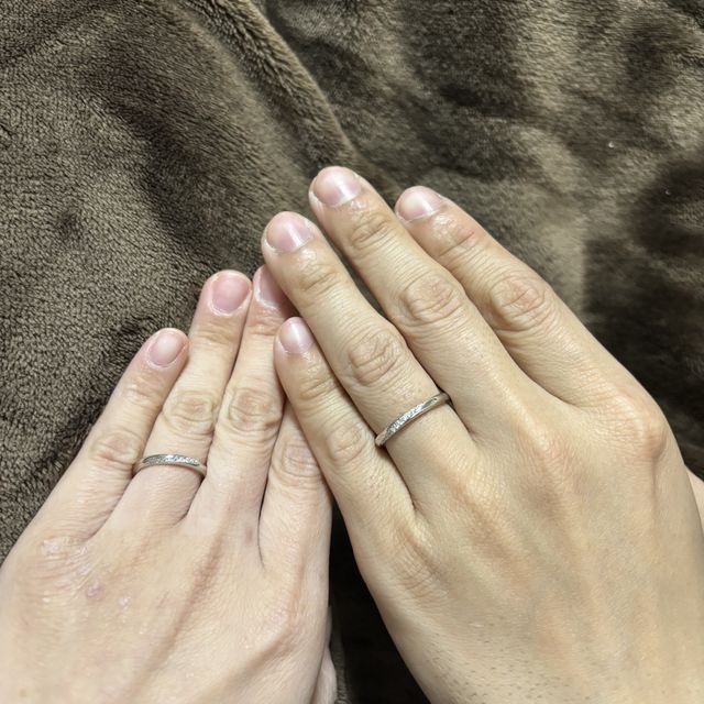 【TRECENTI(トレセンテ)の口コミ】 【指輪のデザイン】
自分側と相手から見えた時にキラキラしてみえるデザイ…