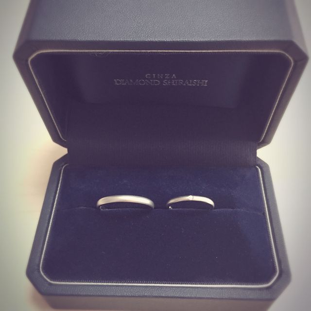 【銀座ダイヤモンドシライシの口コミ】 「リングの素材、デザイン、石の色やカット、配置を二人で自由に組み合わ…