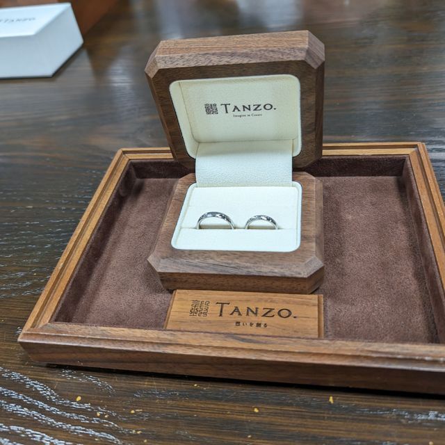 【TANZO.(鍛造指輪)の口コミ】 日本橋にて、周りと違い自身を持って付けれる、周りのブランドに劣らない…