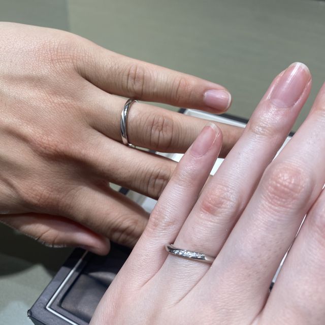 【アイプリモ(I-PRIMO)の口コミ】 細くてラインが綺麗です。
わずかなウェーブラインが手に馴染みます。もと…