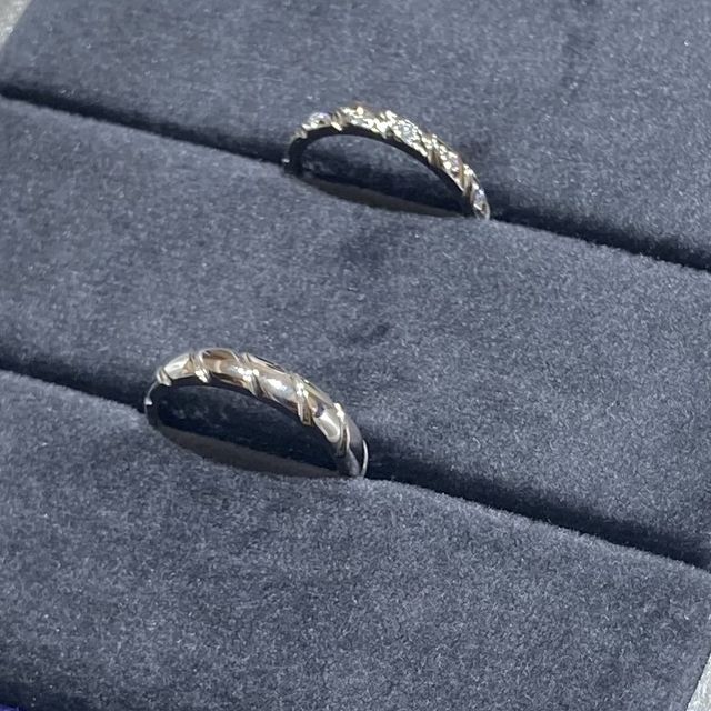 【ショーメ(CHAUMET)の口コミ】 結婚指輪のみでも華やかになる物が良くてこちらのデザインにしましたが、…